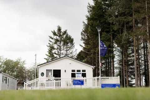 Property building, Lobby or reception