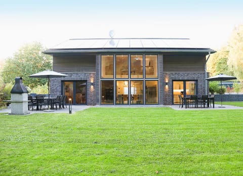 Property building, Garden, Garden view