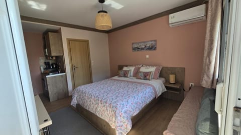 Maria guesthouse Apartment in North Athens Regional Unit, Greece