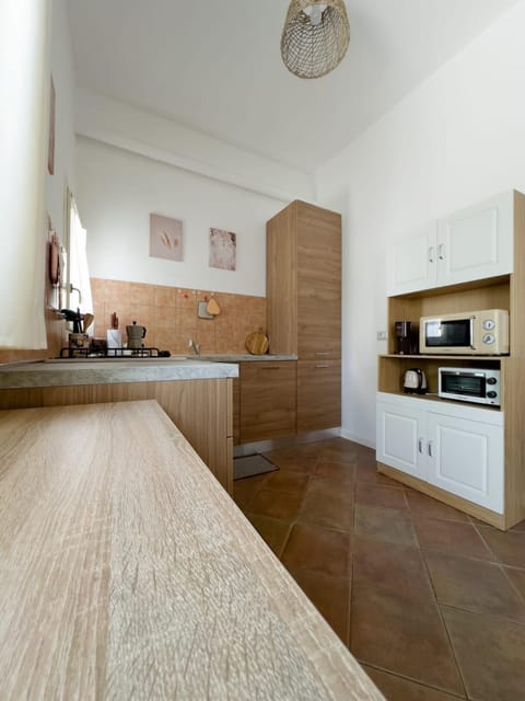 Modern and Historical Refuge, 5 min from the Sea Apartment in Siniscola