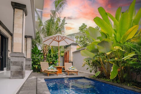 Balcony/Terrace, Pool view, Swimming pool