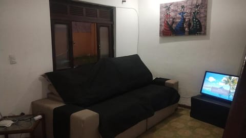 house with pool and 5 bedrooms House in São Pedro da Aldeia