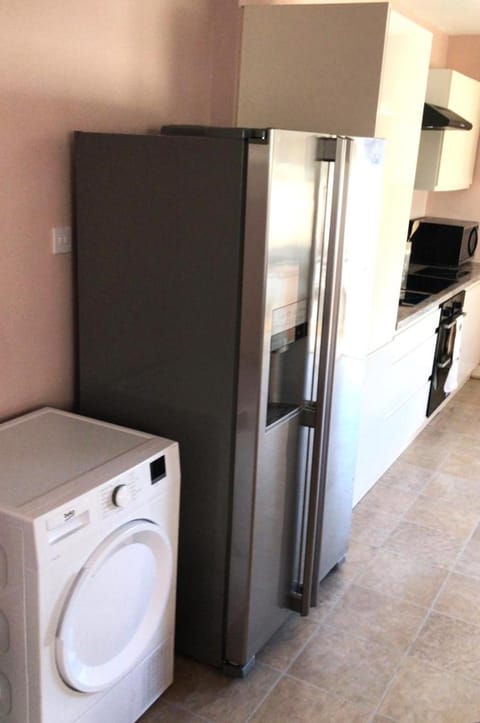 Sowena Contractor Stays - Cleethorpes Bed and Breakfast in Cleethorpes