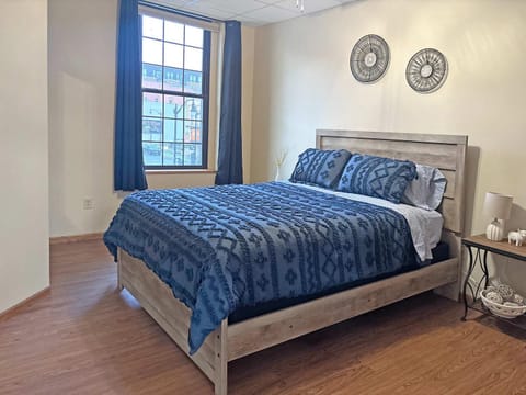 Vibrant 3BR in Heart of Downtown La Crosse Apartment in La Crosse