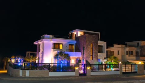 Property building, Night
