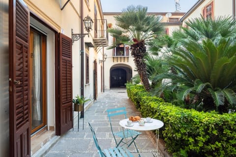 Inner courtyard view