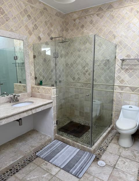 Casa del Árbol House in Jiutepec