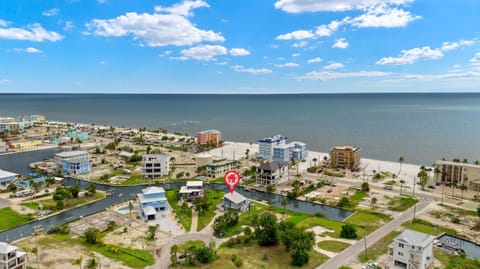 Flip Flops Forever by Sun Palace Vacations House in Estero Island