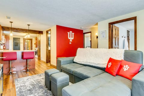1 Mi to IU Hoosier Home with Fire Pit and Fenced Yard House in Bloomington
