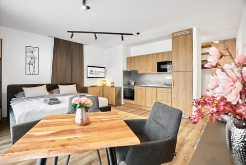 Photo of the whole room, Seating area, Bedroom