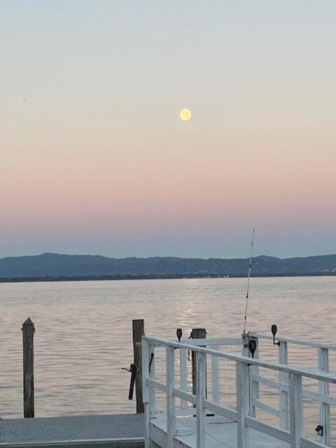 Modern Waterfront Home in Lucerne House in Lucerne