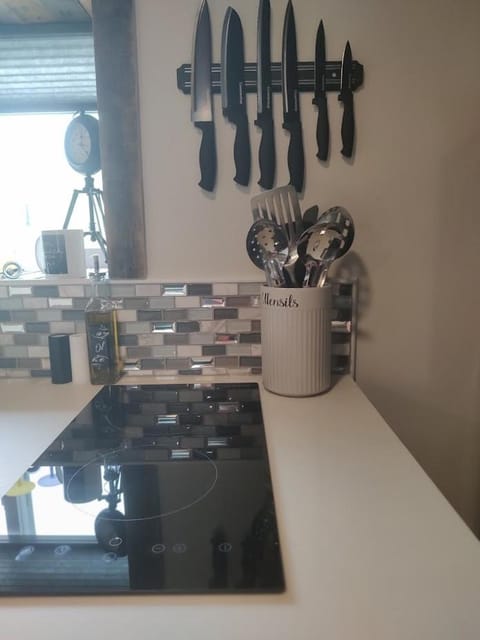 Boulderdash Birdhouse Studio Campground/ 
RV Resort in Lakehills