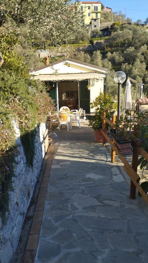 Villino Isabella House in Liguria