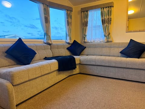 Little Cha-Am Caravan Hire at Silver Sands Campground/ 
RV Resort in Lossiemouth