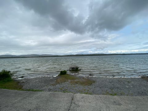 Kingsize room in quiet house Bed and Breakfast in County Clare