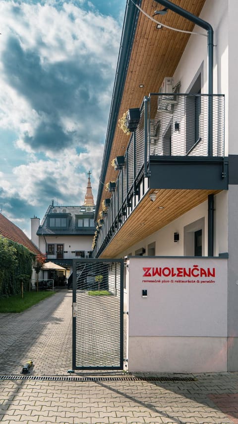 Property building, Street view