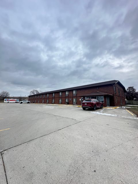 Property building, Location, Parking