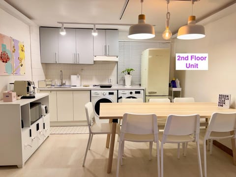 Kitchen or kitchenette, Dining area, dishwasher, oven, stove, toaster