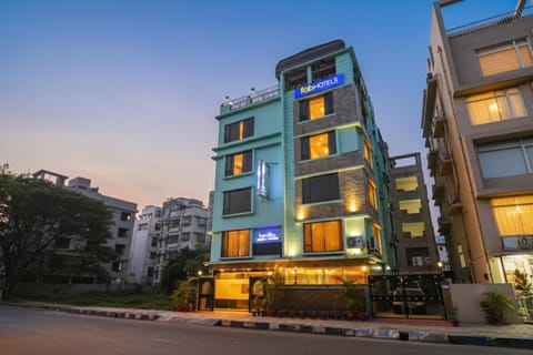 Property building, Facade/entrance