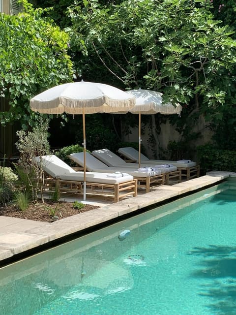 Garden, Swimming pool, sunbed