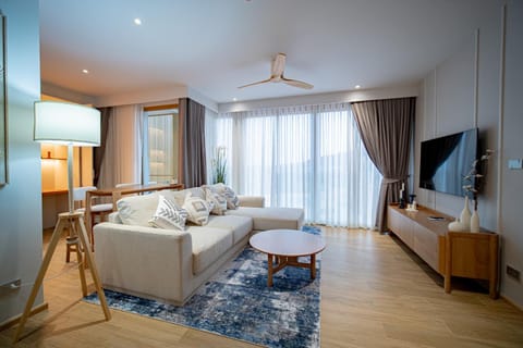 TV and multimedia, Living room, Photo of the whole room, Seating area