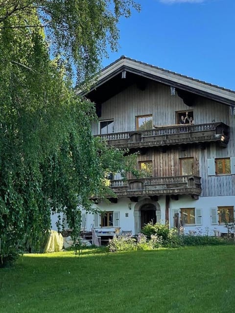ChiemseeRefugium - Ferienwohnung Berg Apartment in Aschau im Chiemgau