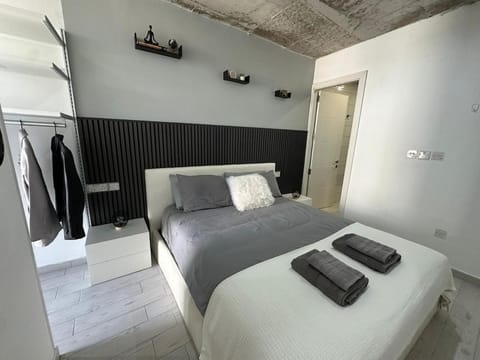 Paceville - 3A - Stylish 2BR Centre Apartment Apartment in Saint Julians