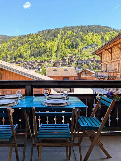Day, Natural landscape, View (from property/room), Balcony/Terrace, Mountain view