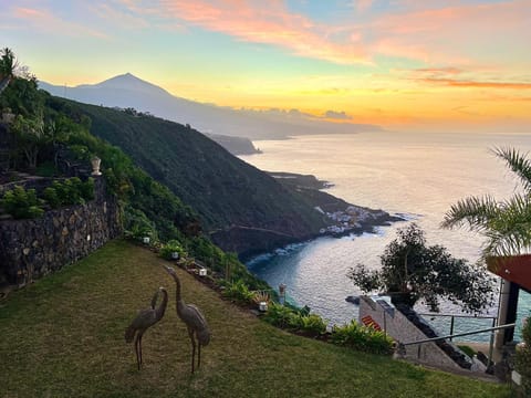 Nearby landmark, Day, Natural landscape, Sea view, Sunset