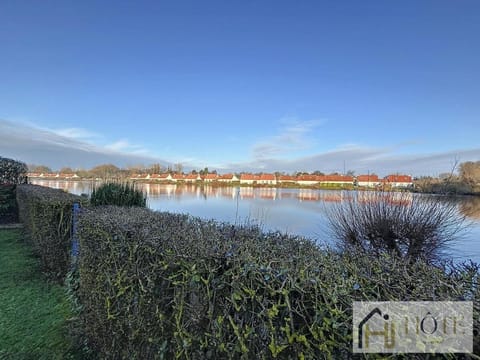 La Belle Vue du Lac - 3 CH House in Hauts-de-France