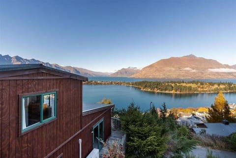 Property building, Day, Lake view, Mountain view