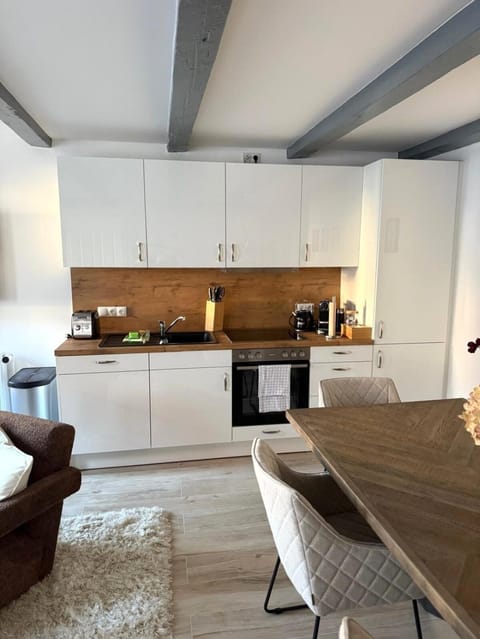 Coffee/tea facilities, Kitchen or kitchenette, toaster