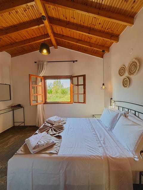 MK Rustic Stays Apartment in Halkidiki