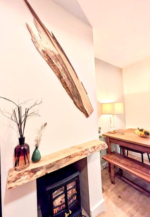 Decorative detail, Dining area