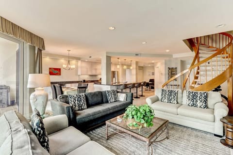 Oceanfront Penthouse Villa Apartment in Amelia Island