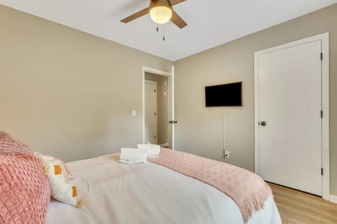 Cozy Retreat near Savannah House in Richmond Hill