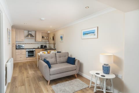Living room, Dining area, kitchen
