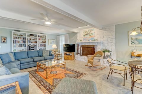 Dog Friendly Beach House House in Fernandina Beach