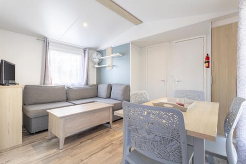 Mobilhome sur Pont-Aven Campground/ 
RV Resort in Pont-Aven