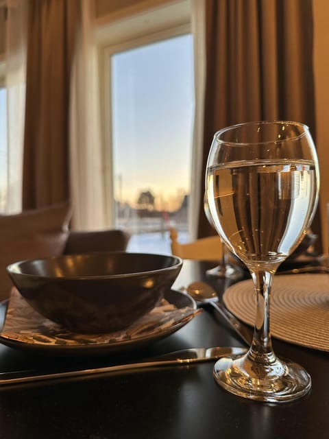 Tindgaard apartment Apartment in Lofoten