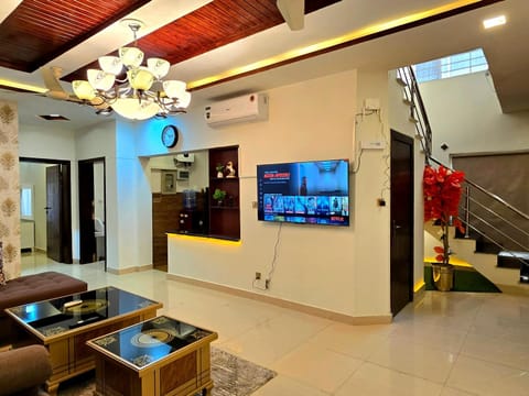 TV and multimedia, Seating area