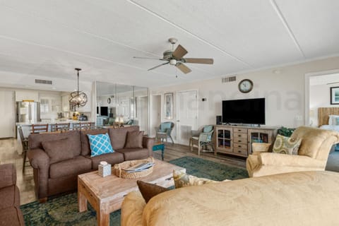 Oceanview Upper Unit Condo Apartment in Fernandina Beach