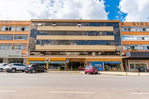 Property building, Location
