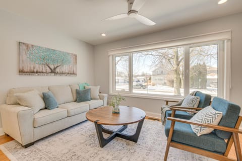 2 Mi to Northwestern Updated Home with Game Room! House in Evanston