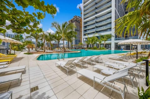 Pool view, Swimming pool
