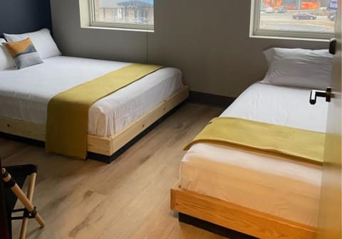 Zenith Basecamp Hostel in Duluth