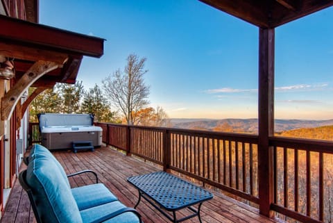 Beech Mountain Breeze House in Beech Mountain