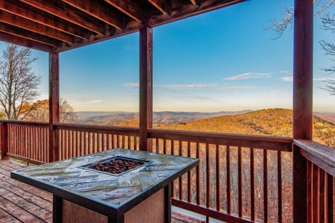 Beech Mountain Breeze House in Beech Mountain