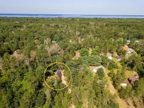 Timber Haven - Cozy A-frame Hot Tub Fireplace House in Wisconsin