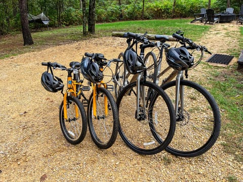 Timber Haven - Cozy A-frame Hot Tub Fireplace House in Wisconsin